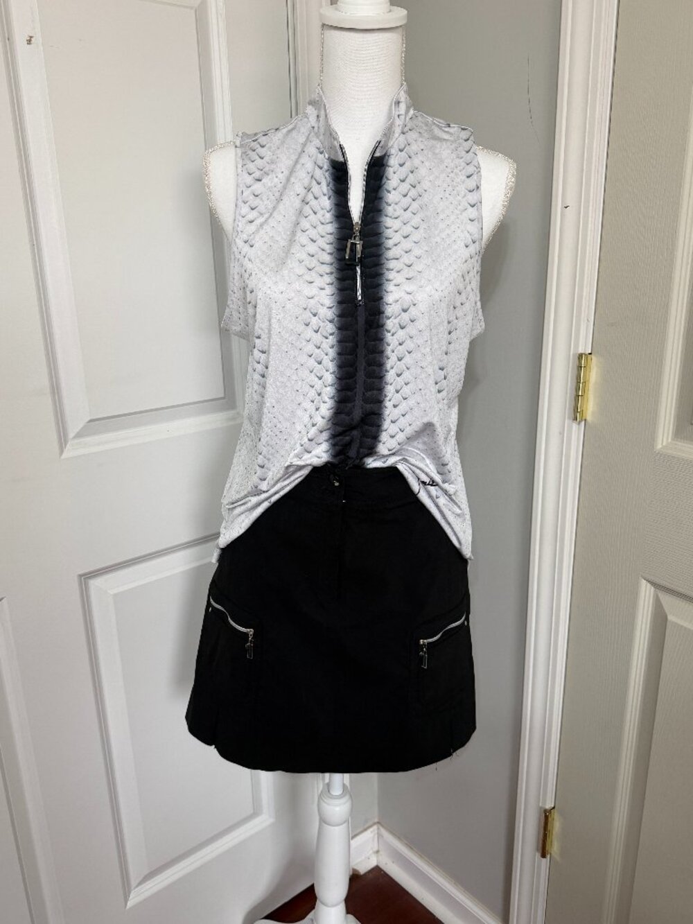 Jamie Sadock Black Golf Skort Size 12 Stretch Zip Pocket Athletic